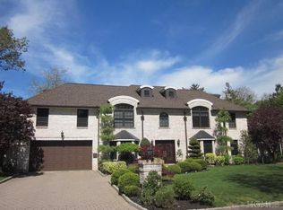 23 Gainsborough Rd, Scarsdale, NY 10583