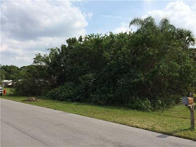 1st image of 1282 SE McFarlane Ave