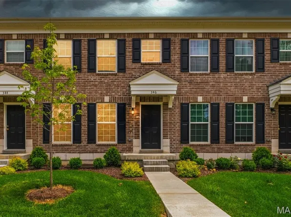 346 Fall Harvest Pkwy, Wentzville, MO 63385