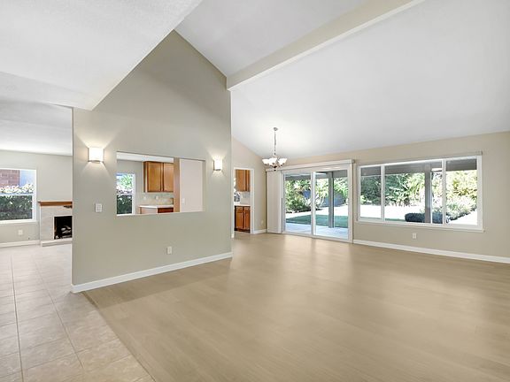 5th image of 10346 Alta Loma Dr