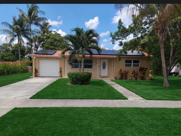 729 Ilex Court, West Palm Beach, FL 33403