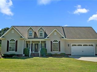 692 Pitts Rd, Catawba, SC 29704