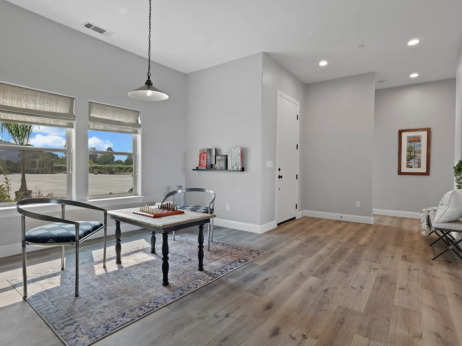 3 bed, 2.5 bath, 2395 sqft, $3,500 — Photo 2