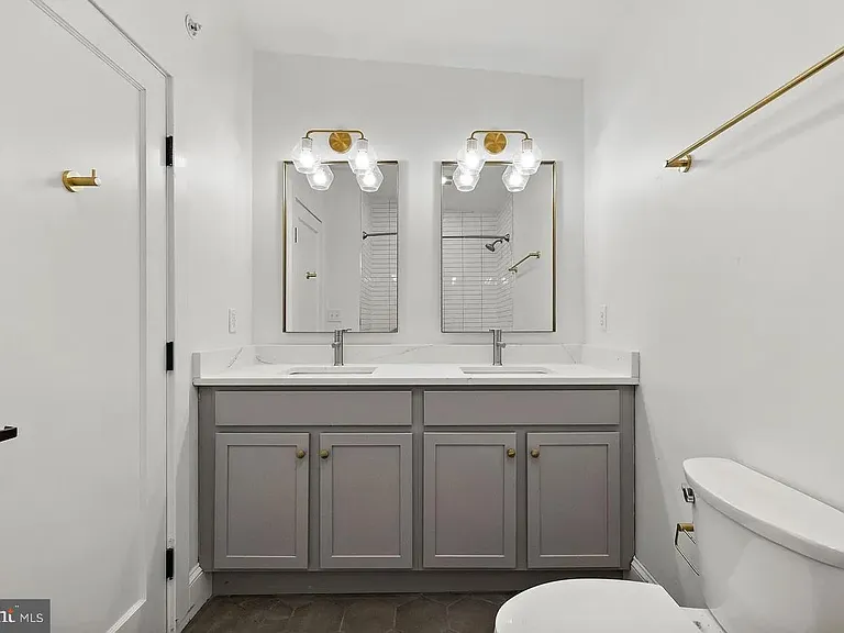 15 W Girard St #105 — Photo 10
