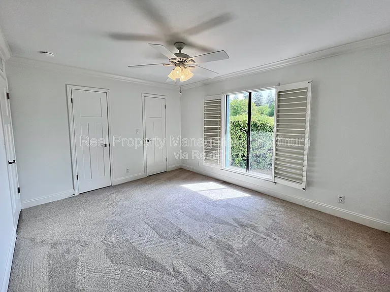 9193 N Fowler Ave — Photo 10