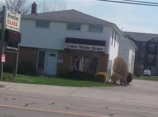 5661 Transit Rd, East Amherst, NY 14051