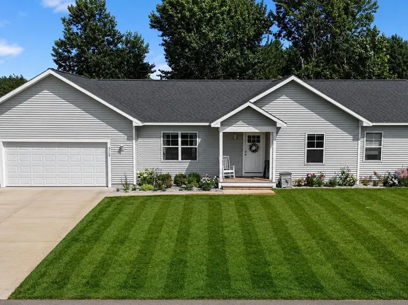 5349 Revella Ln, Grawn, MI 49637