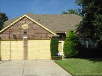 1st image of 16506 N Place Dr