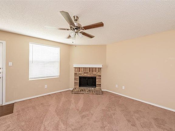 3rd image of 3450 Post Oak Dr