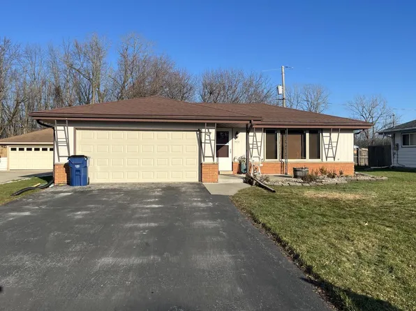 9052 South Annette PLACE, Oak Creek, WI 53154