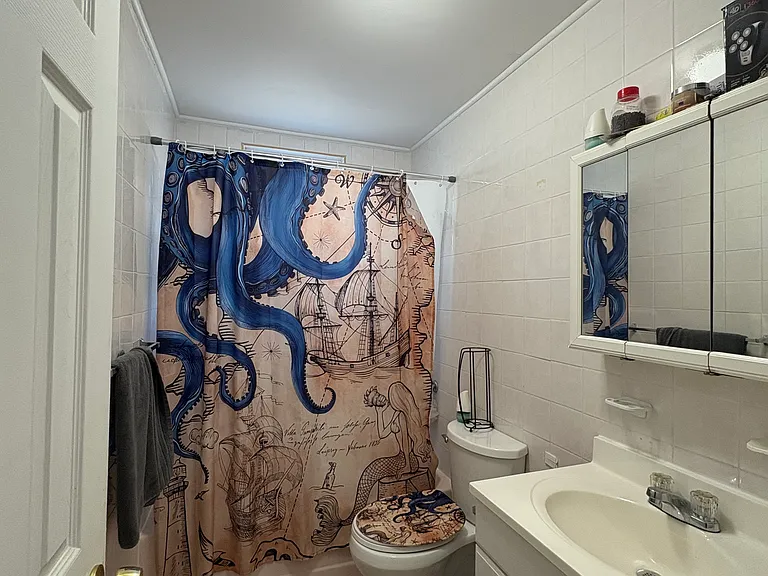 91 Thornycroft Ave #1 — Photo 19