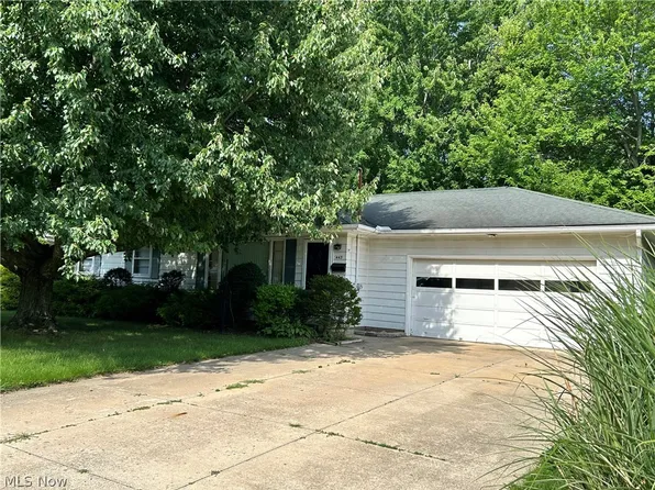 443 Lansing Rd, Akron, OH 44312