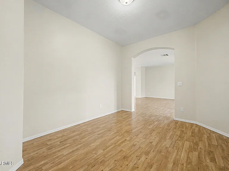 3060 E Ravenswood Dr — Photo 20