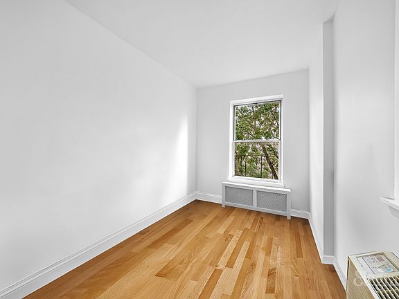 5th image of 519 E 87th St APT 4D