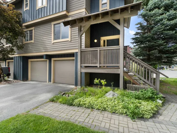 1449 Vine Rd #2, Pemberton, BC V0N 2L1