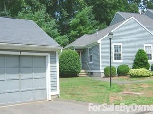 201 Oakland St APT F, Manchester, CT 06042