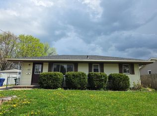 3925 64th St, Urbandale, IA 50322