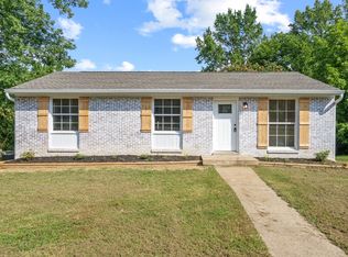 215 Edmondson Ferry Rd, Clarksville, TN 37040