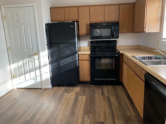 2nd image of 11 Harmony Landing Ct #1