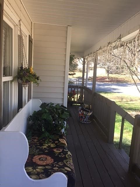 2nd image of 4028 Burnside Ln