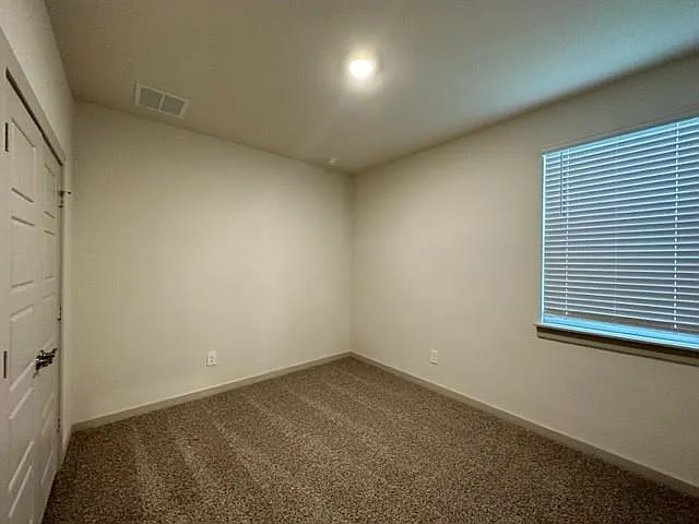 1316 Plymouth Rd — Photo 20