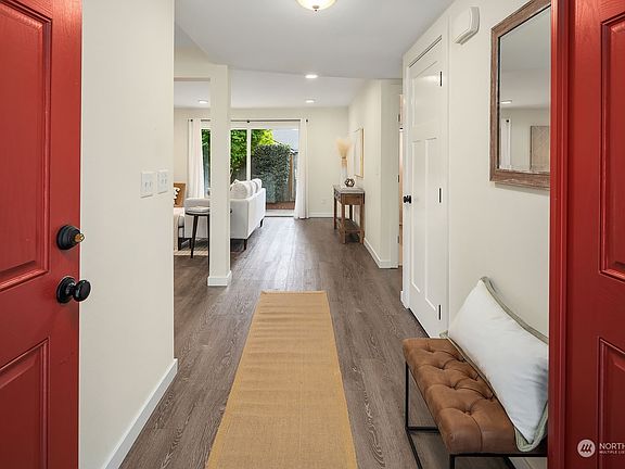 5th image of 11203 NE 149th Street