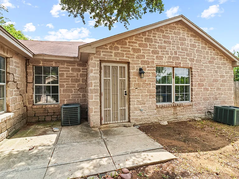 8619 Painted Teepee St — Photo 24