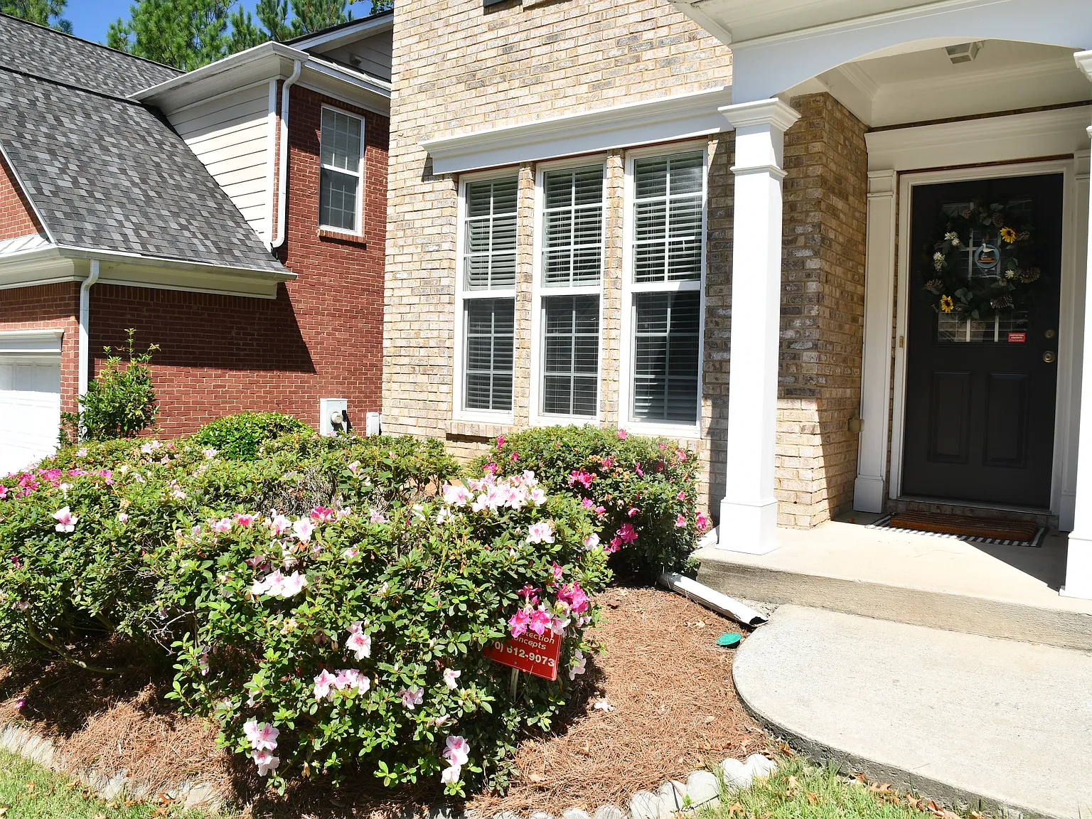 3 bed, 2.5 bath, 2156 sqft, $2,795 — Photo 2