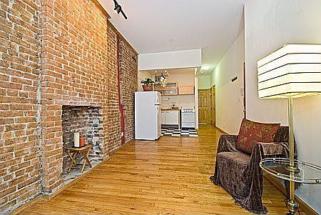1st floor living room/kitchen
