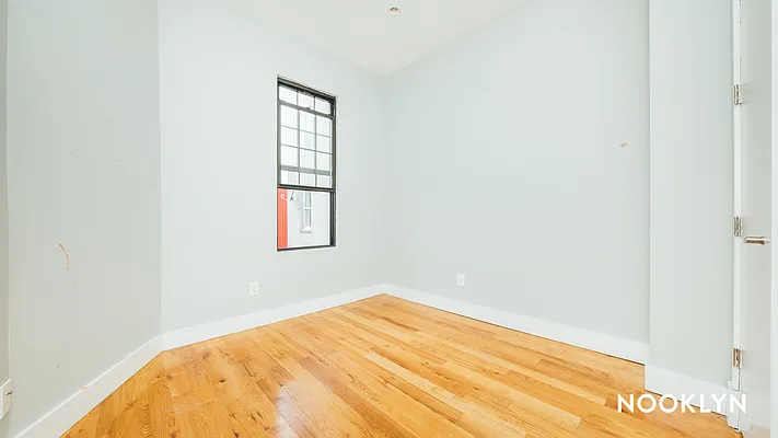 Rented by Nooklyn NYC LLC | media 31