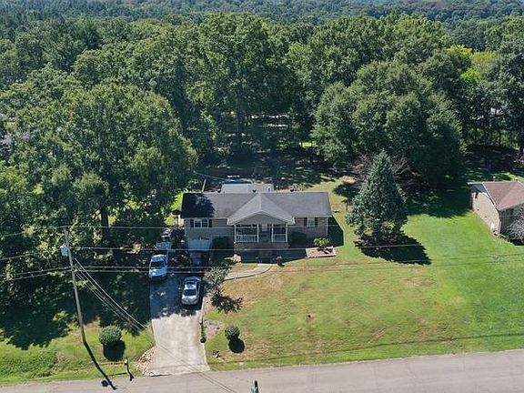 3rd image of 29 Westwood Dr