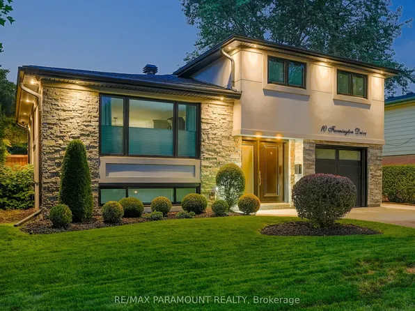 10 Farmington Dr, Brampton, ON L6W 2V2