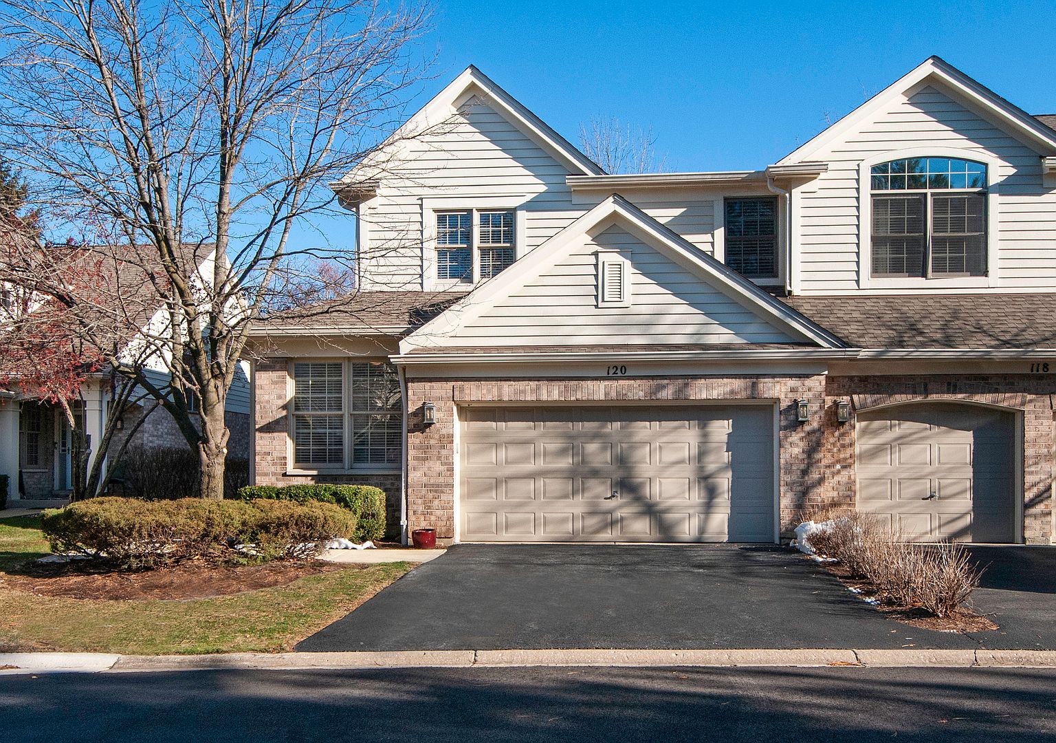 120 Fairway Dr