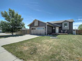 5059 Hansen Ln, Rapid City, SD 57703
