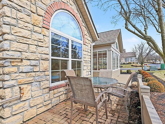 2nd image of 9201 Royal Oak Ln
