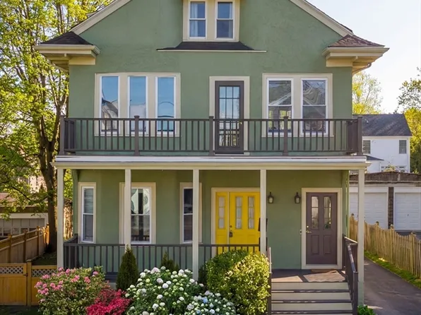 182 Maplewood St #2, Watertown, MA 02472