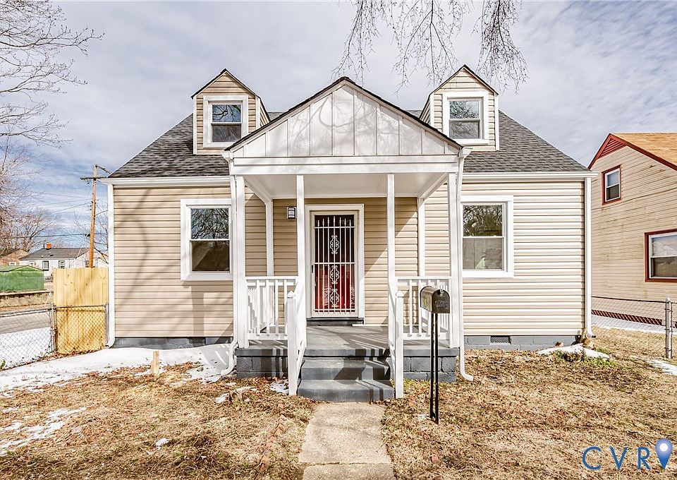 1st image of 1100 E 16th St