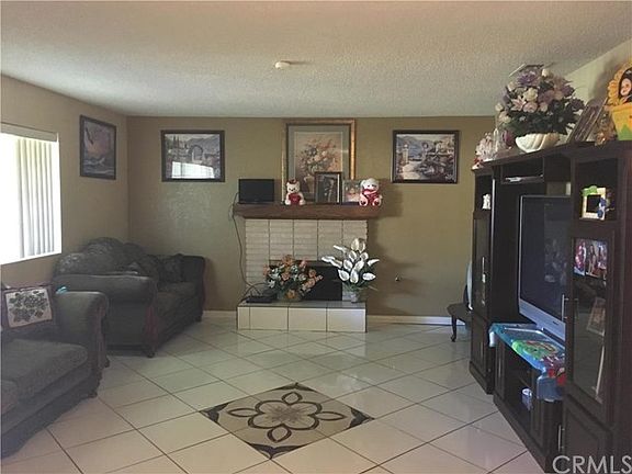 2nd image of 9570 Briarwood Ave