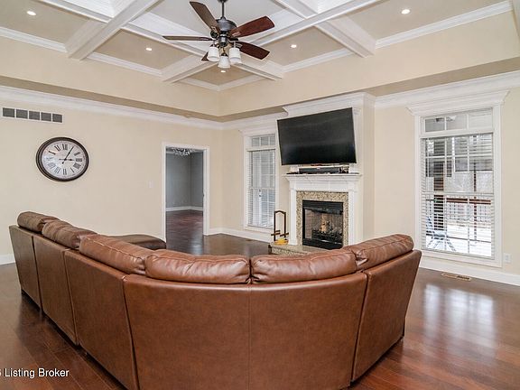 5th image of 1021 Running Brook Dr