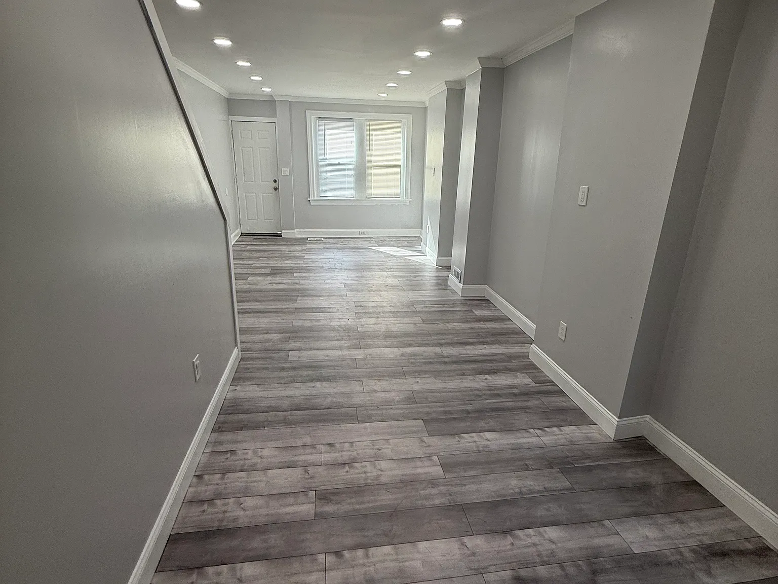 3 bed, 1106 sqft, $1,600 — Photo 2