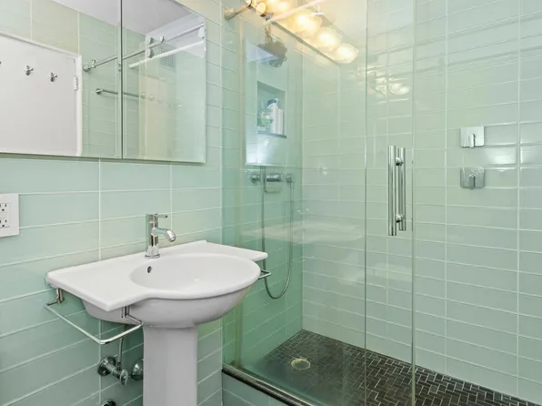 315 West 70th Street image 7 of 7