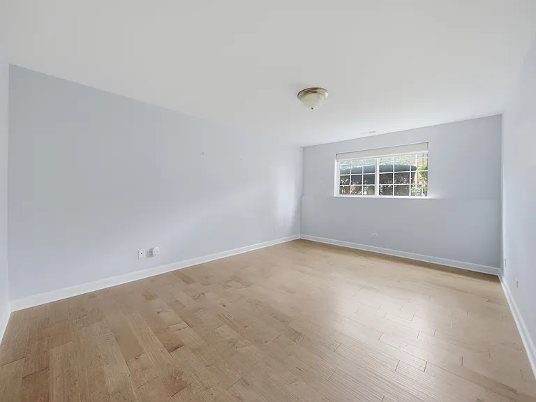 9411 Huber Ct — Photo 8