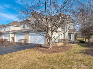 620 Lakeridge Ct, Naperville, IL 60563