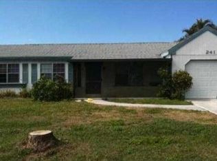241 NE Sagamore Ter, Port Saint Lucie, FL 34983
