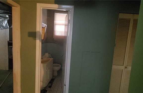 4th image of 63 White Oak Dr