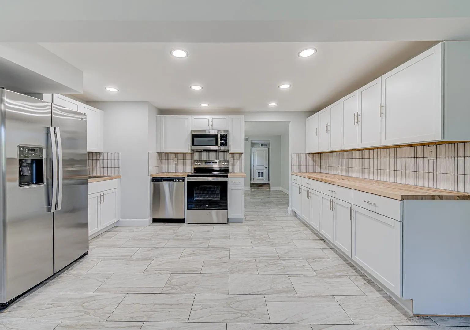 52 Marquette Dr — Photo 2