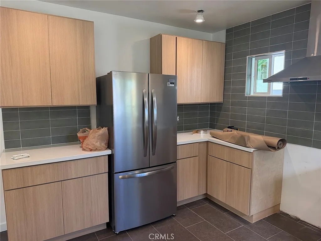 3 bed, 1198 sqft, $5,995 — Photo 4