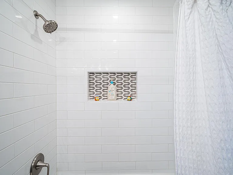 203 N Somerset Ave — Photo 24