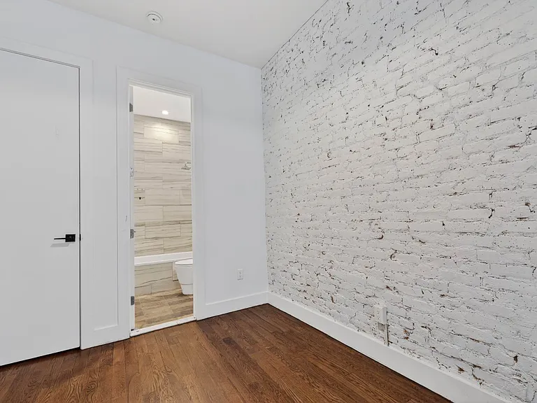507 Central Ave #1B — Photo 4