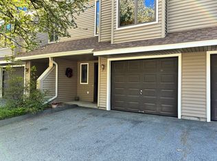 Thompson Hills West, Thompson, CT 06255